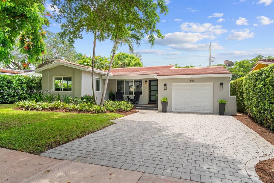 Property photo for 810 Venetia Avenue, Coral Gables, FL