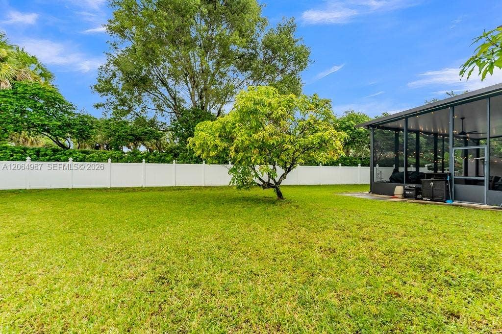 15887 NW 11th Street, Pembroke Pines, FL 33028 Photo 49