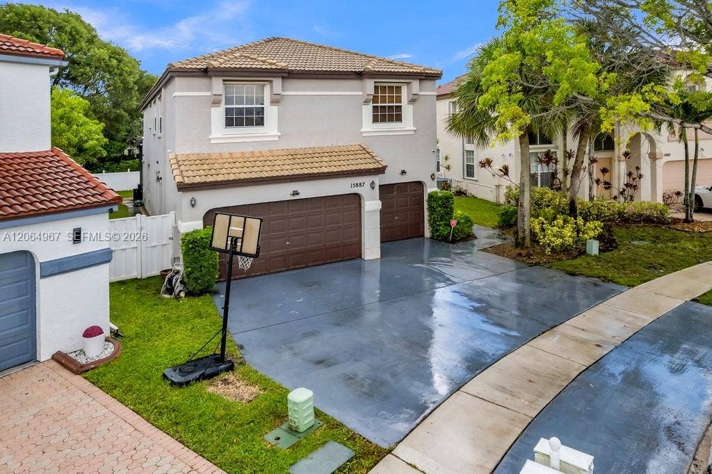 15887 NW 11th Street, Pembroke Pines, FL 33028 Photo 24