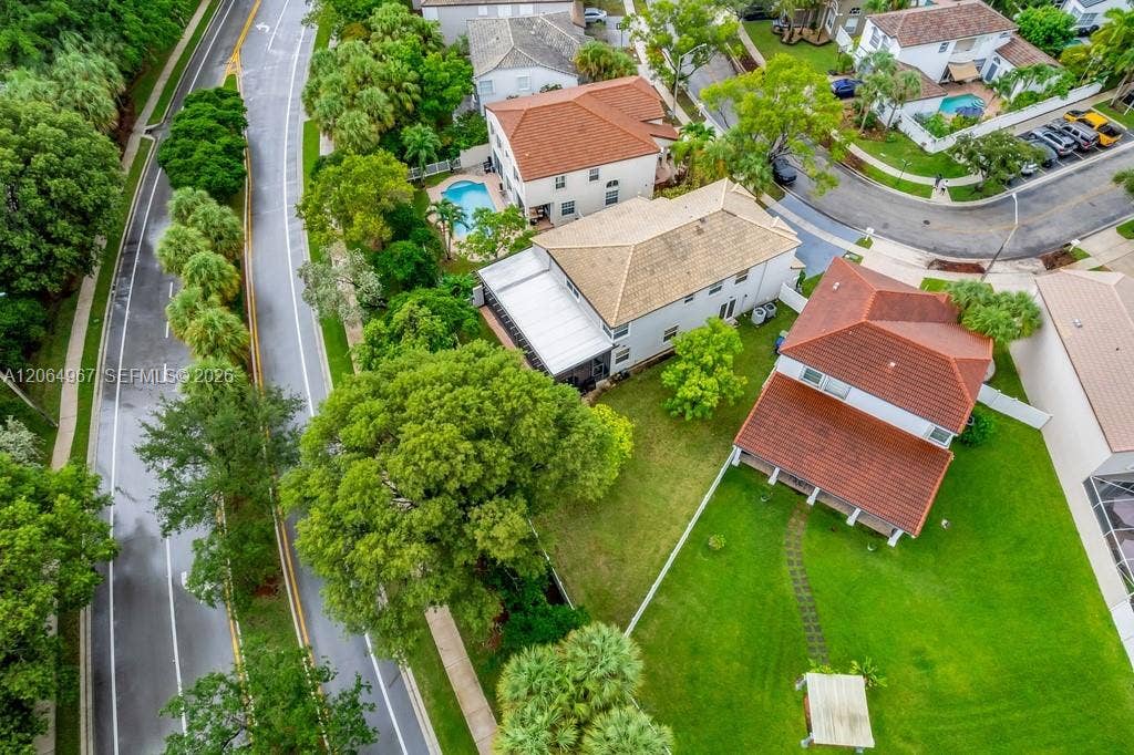15887 NW 11th Street, Pembroke Pines, FL 33028 Photo 57