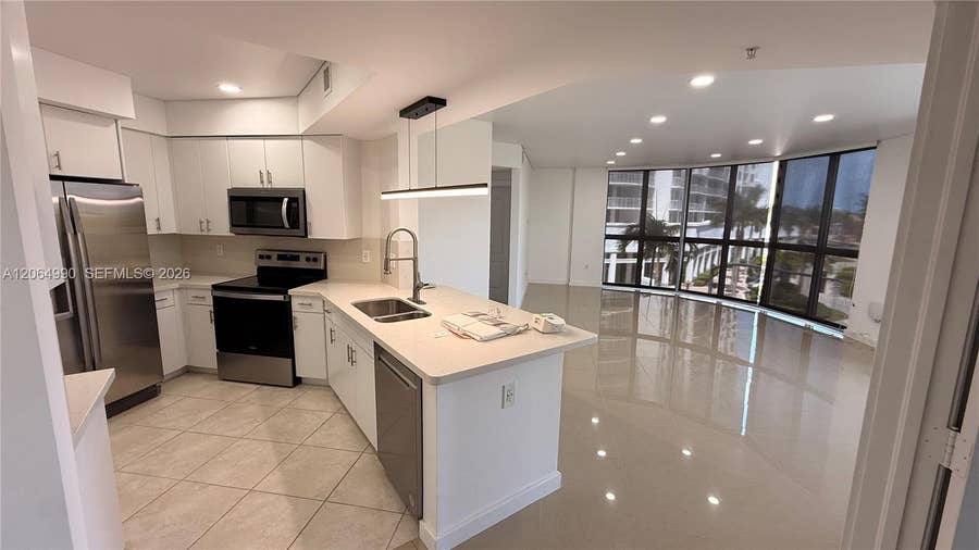 Property photo for Hollywood, FL