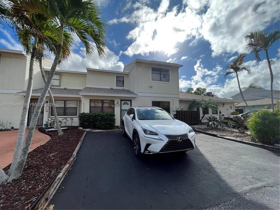 Property photo for 5170 Tennis Lane, Delray Beach, FL