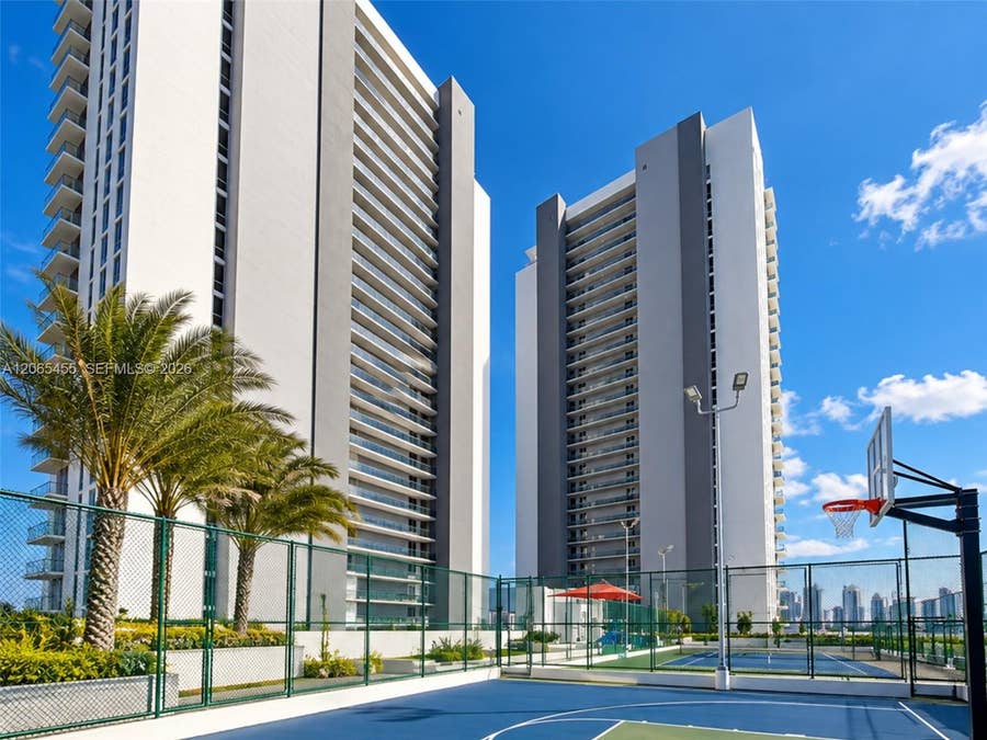 Property photo for 16385 Biscayne Blvd #, #419, North Miami Beach, FL
