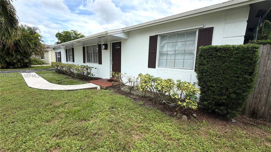 Property photo for 19480 Dakota Court, Boca Raton, FL