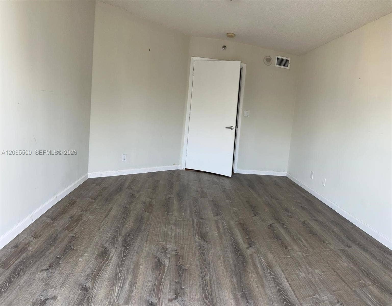 8911 Collins Avenue, #1103, Surfside, FL 33154 Photo 9