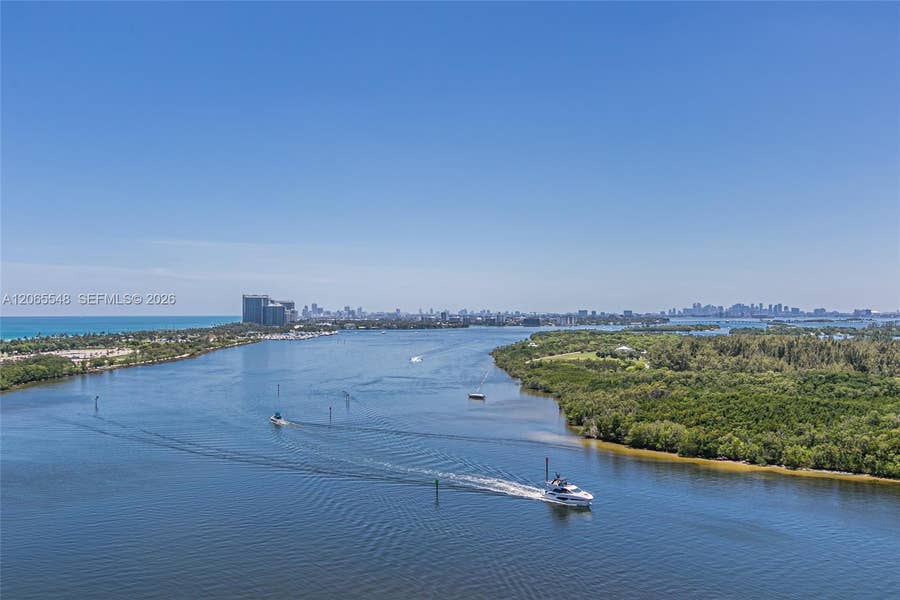 Property photo for 300 Bayview Drive, #1914, Sunny Isles Beach, FL