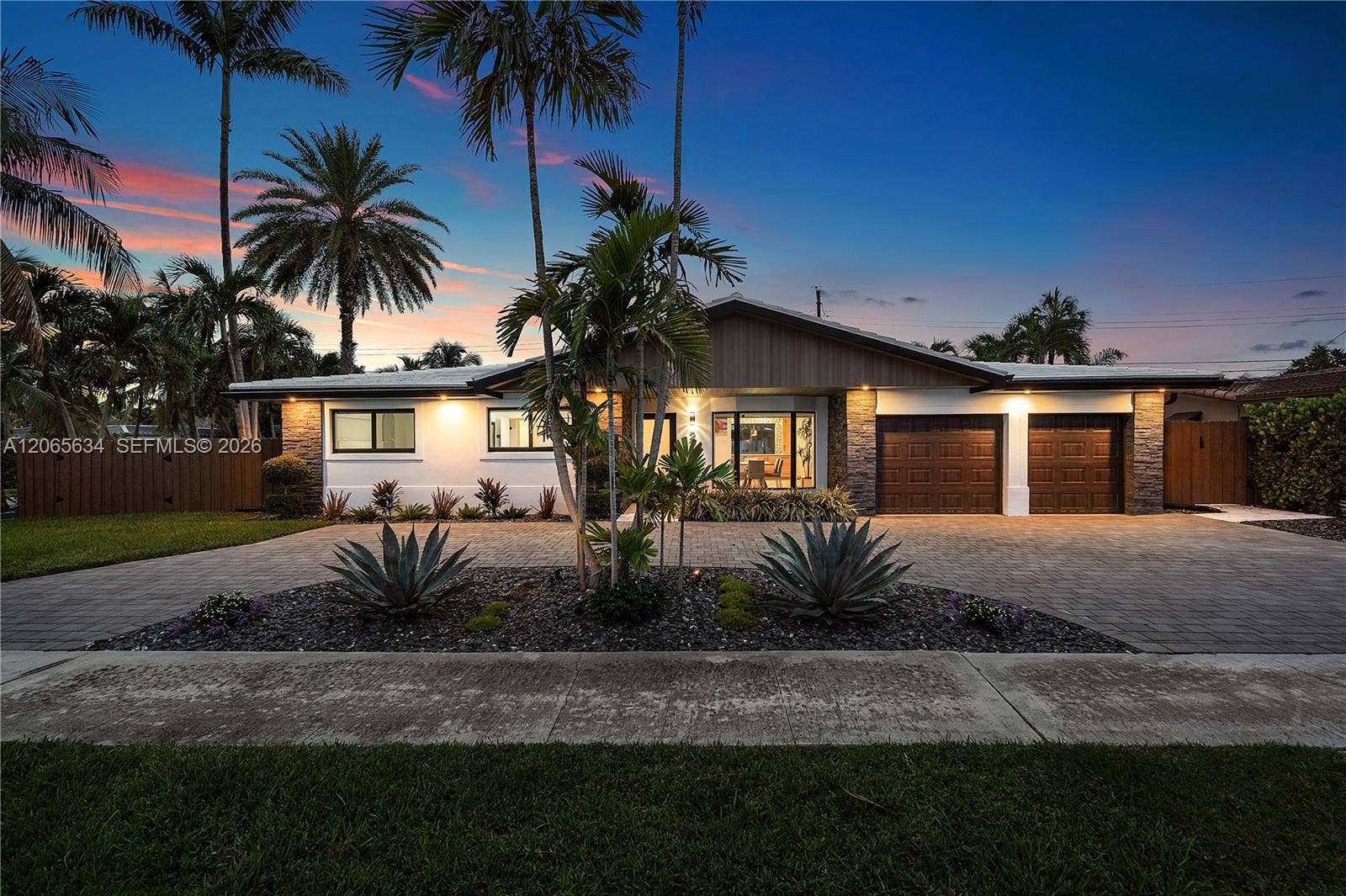 2153 Imperial Point Drive, Fort Lauderdale, FL 33308 3 BEDROOMS PLUS 4TH FLEXIBLE ROOM