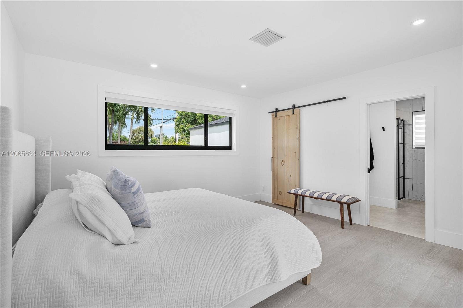 2153 Imperial Point Drive, Fort Lauderdale, FL 33308 LARGE MAIN BEDROOM WITH SLIDING BARN DOOR