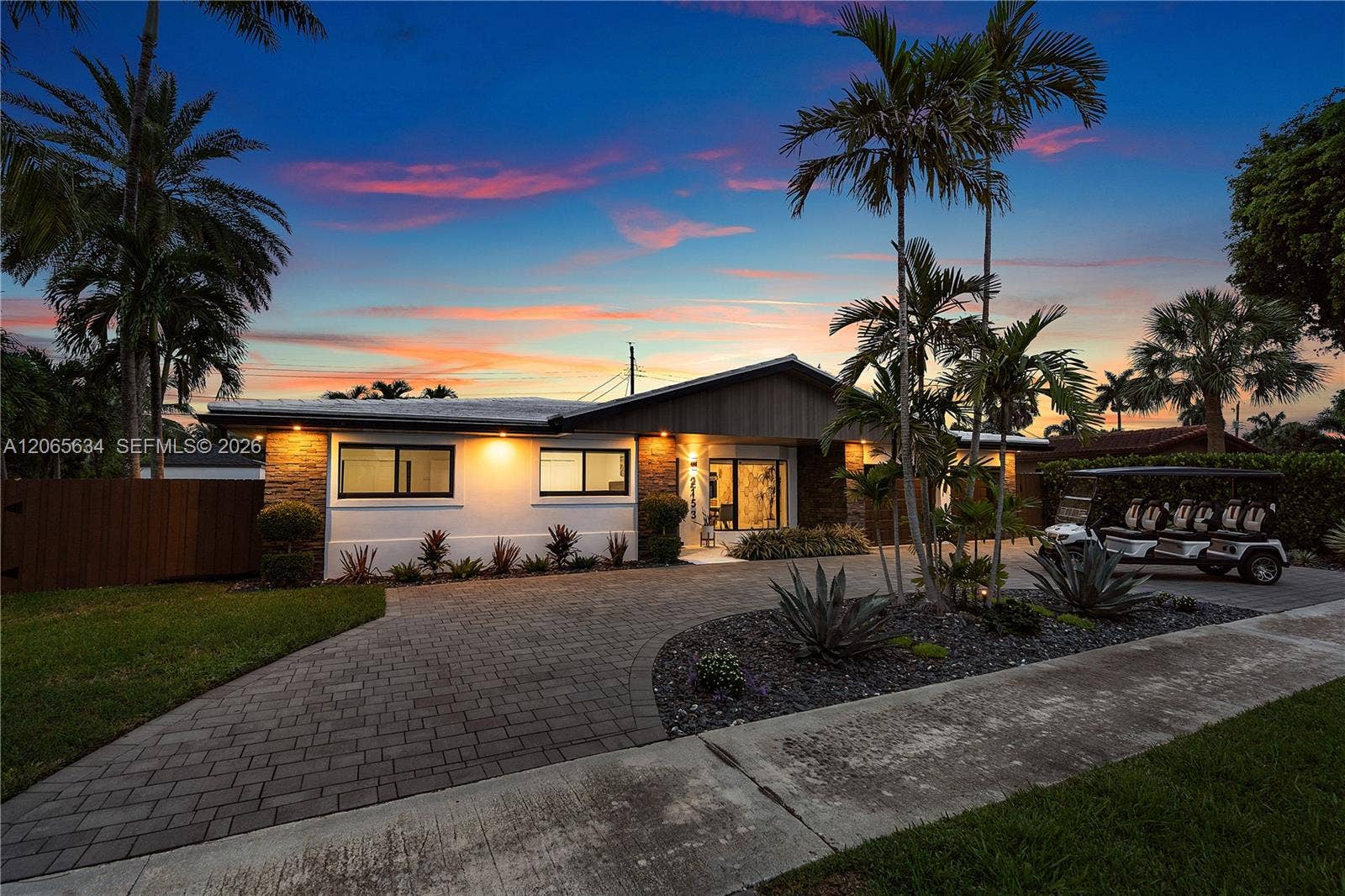 2153 Imperial Point Drive, Fort Lauderdale, FL 33308 3 BEDROOMS PLUS 4TH FLEXIBLE ROOM