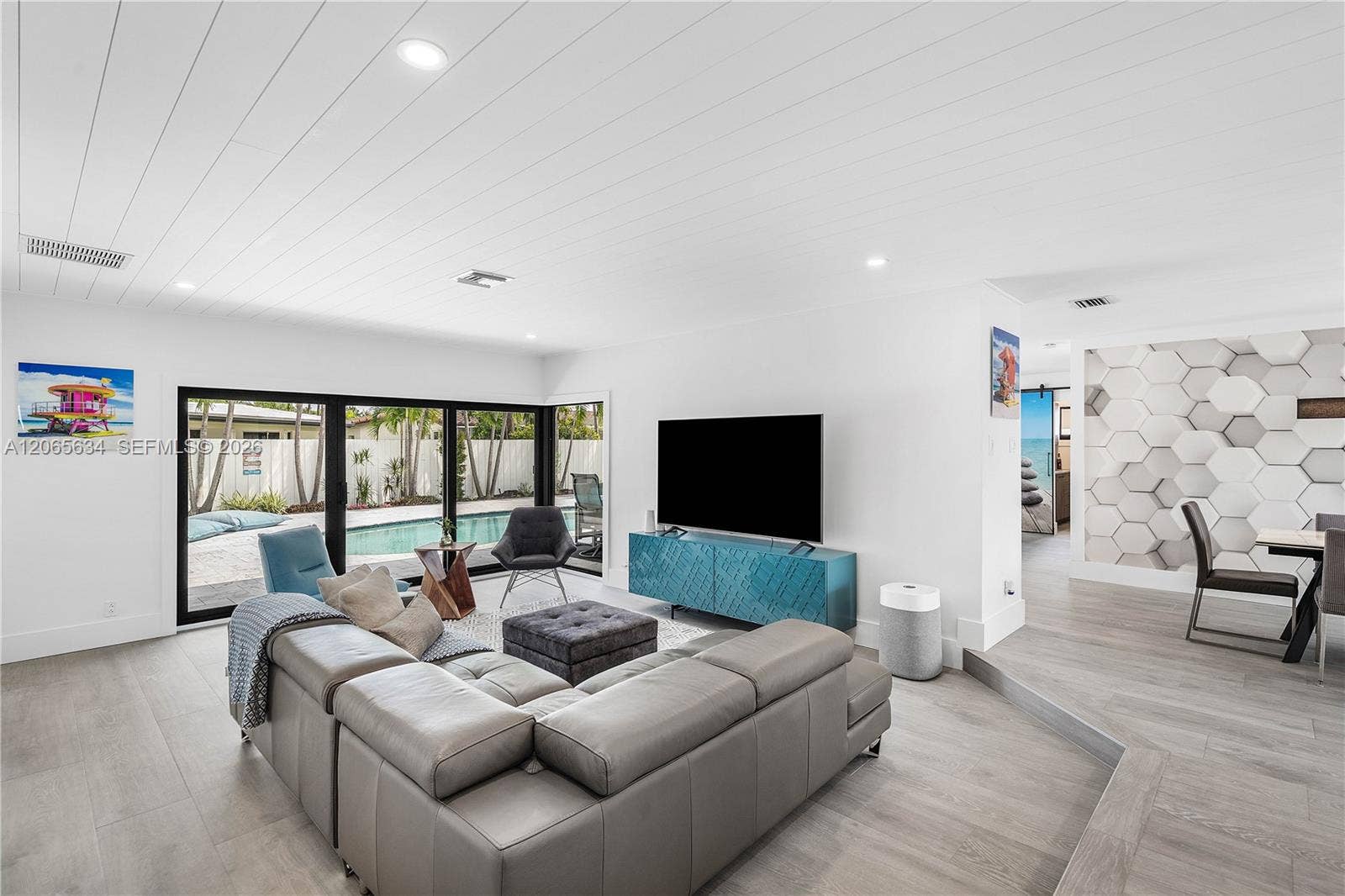 2153 Imperial Point Drive, Fort Lauderdale, FL 33308 FLOOR TO CIELING WINDOWS