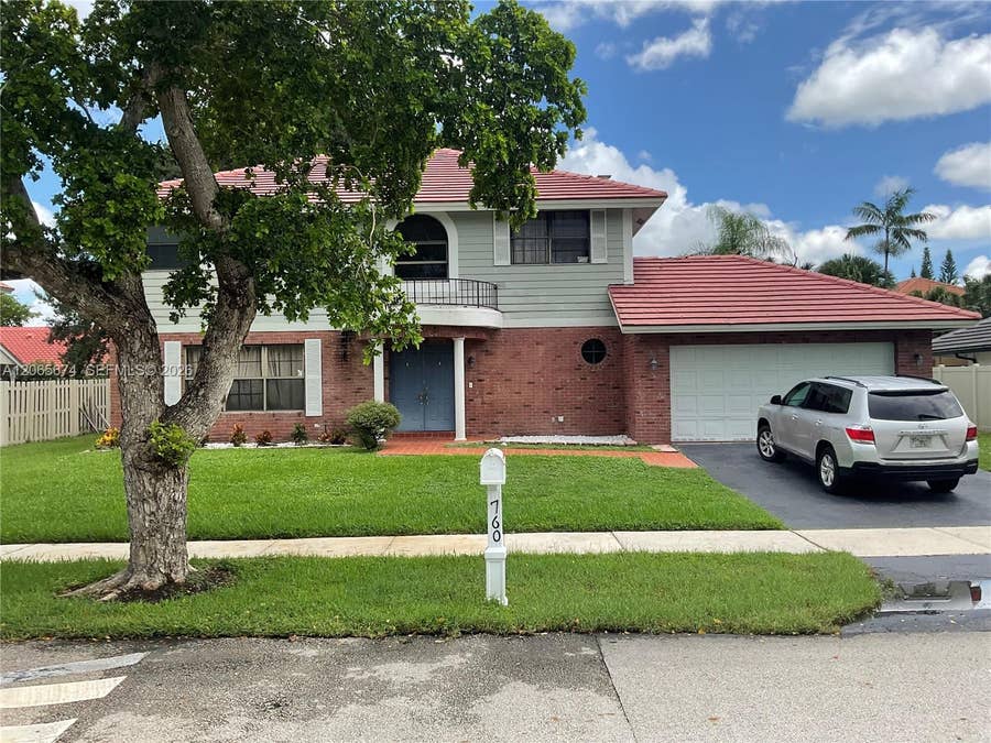 Property photo for 760 Blue Ridge Way, Davie, FL