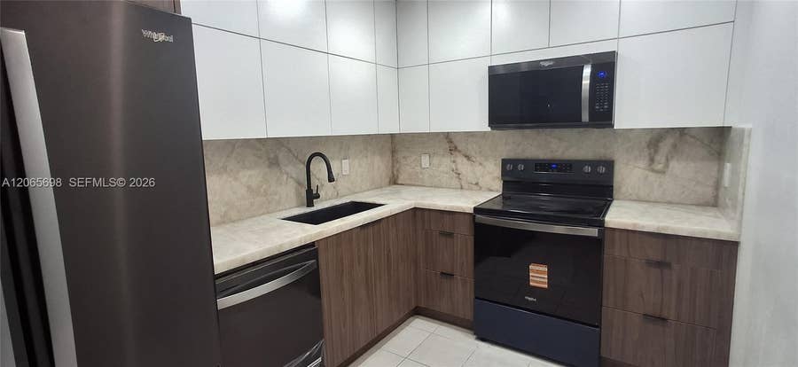 Property photo for 901 Hillcrest Drive, #311, Hollywood, FL