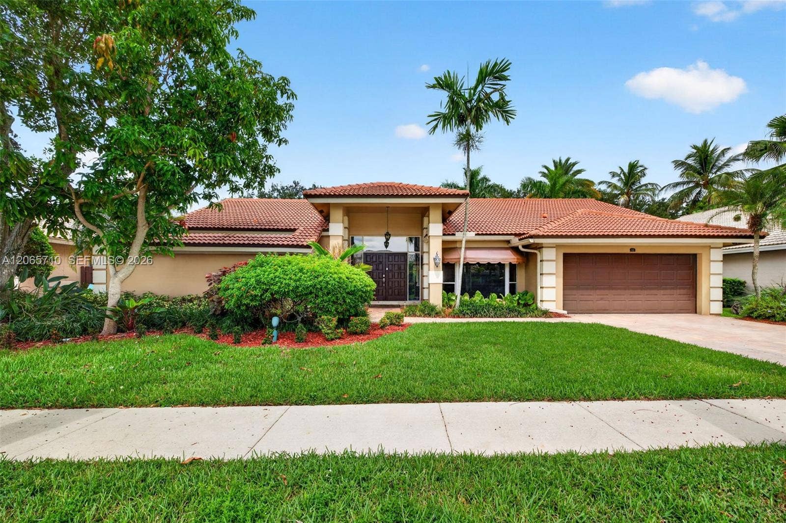 581 NW 110th Avenue, Plantation, FL 33324 Photo 4