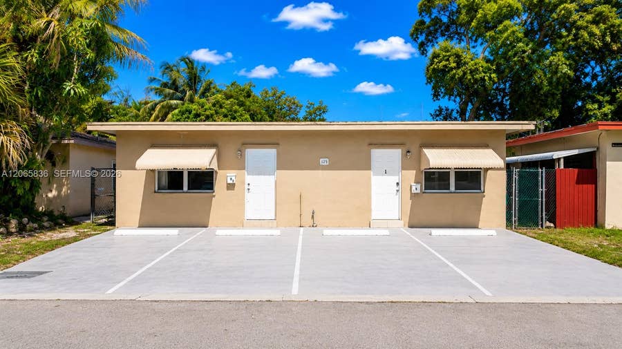 Property photo for 125 SE 2nd Terrace, Hallandale Beach, FL