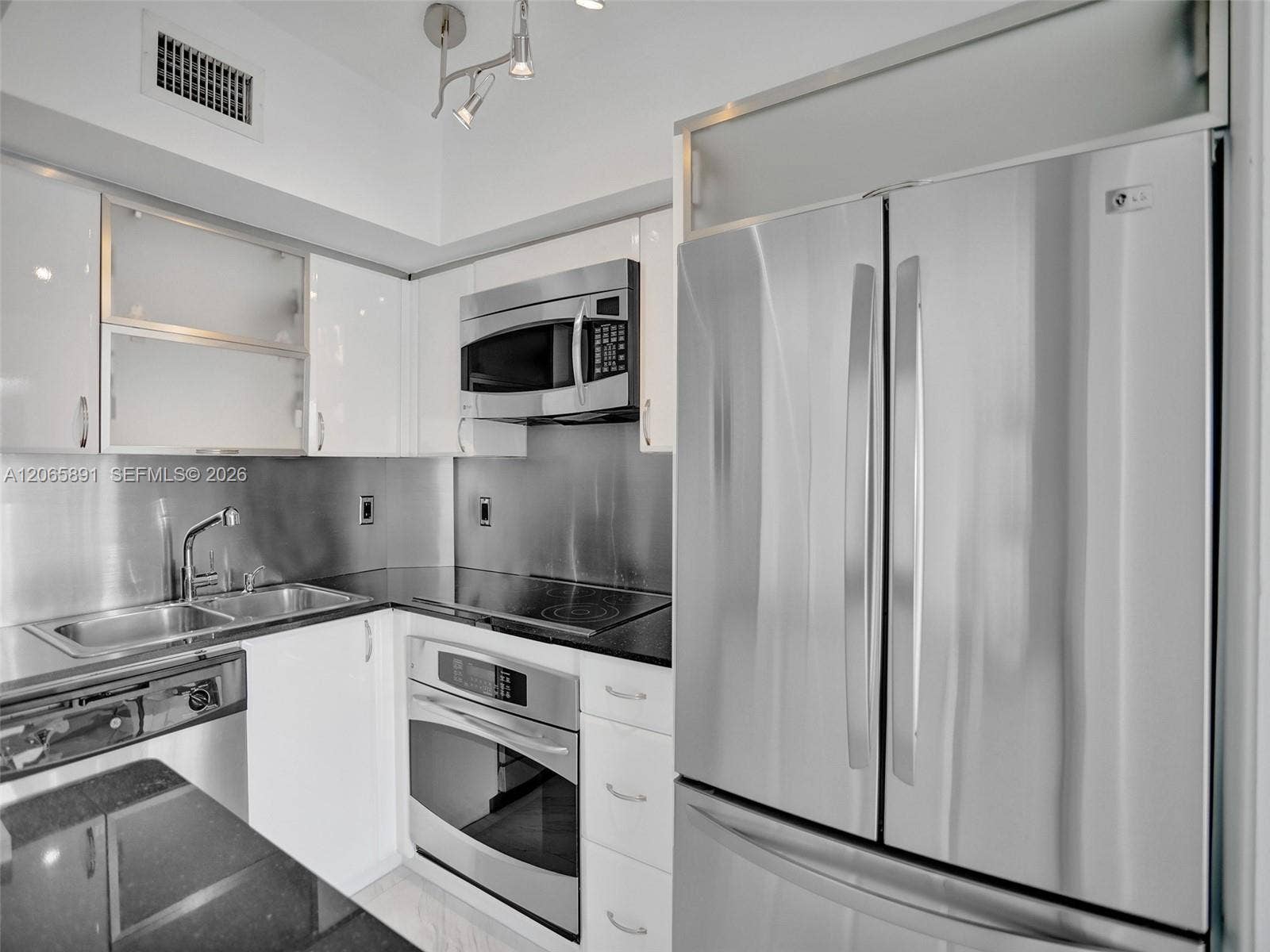 286 Bal Bay Drive, #2B, Bal Harbour, Bal Harbour, FL 33154 Photo 7
