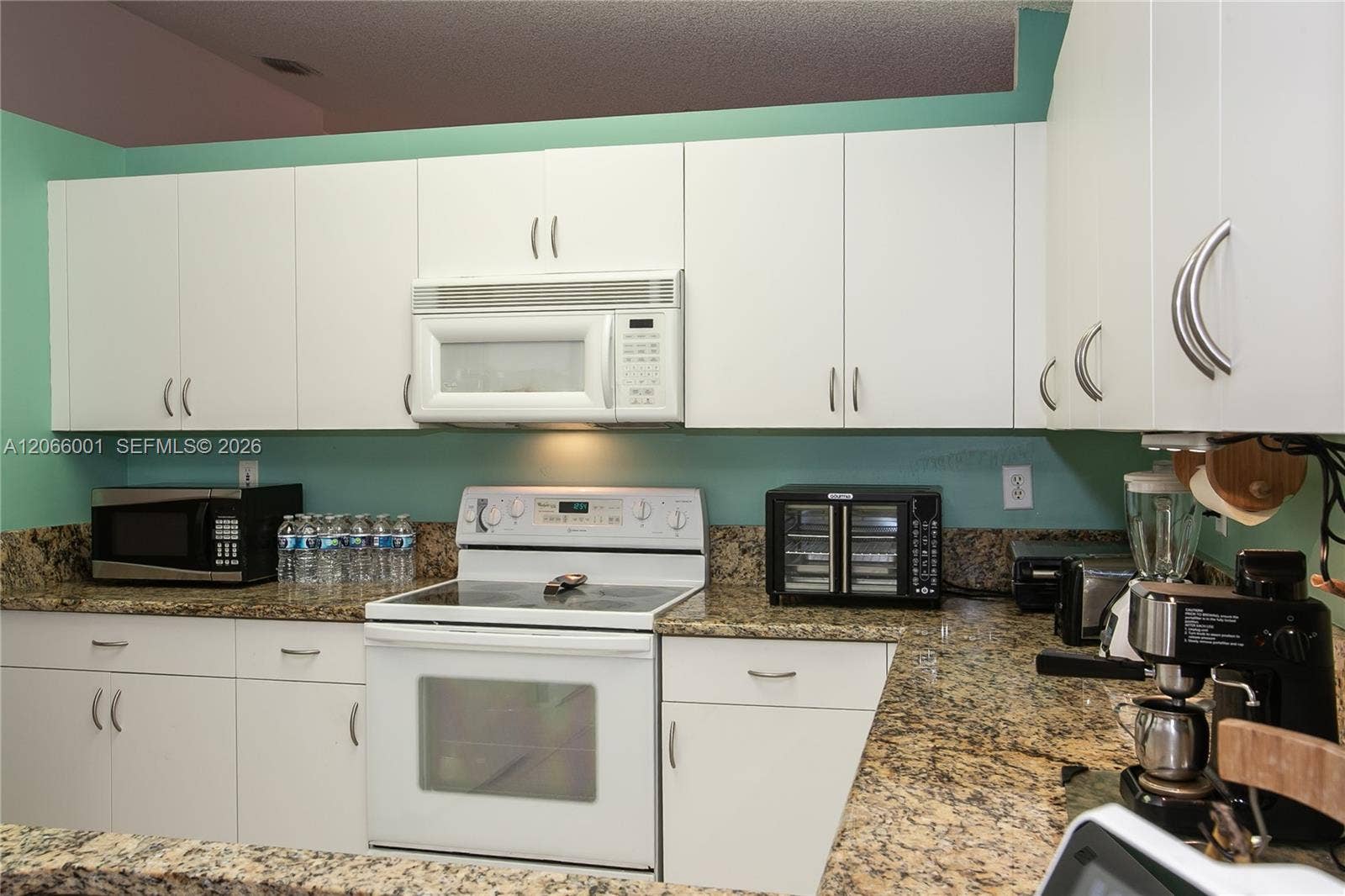 474 SW 205th Avenue, Pembroke Pines, FL 33029 Photo 3