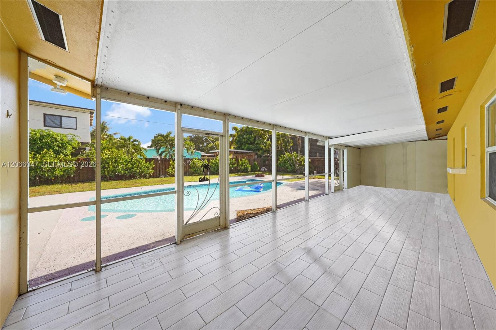 912 NE 9th Court, Pompano Beach, FL 33060 Photo 11