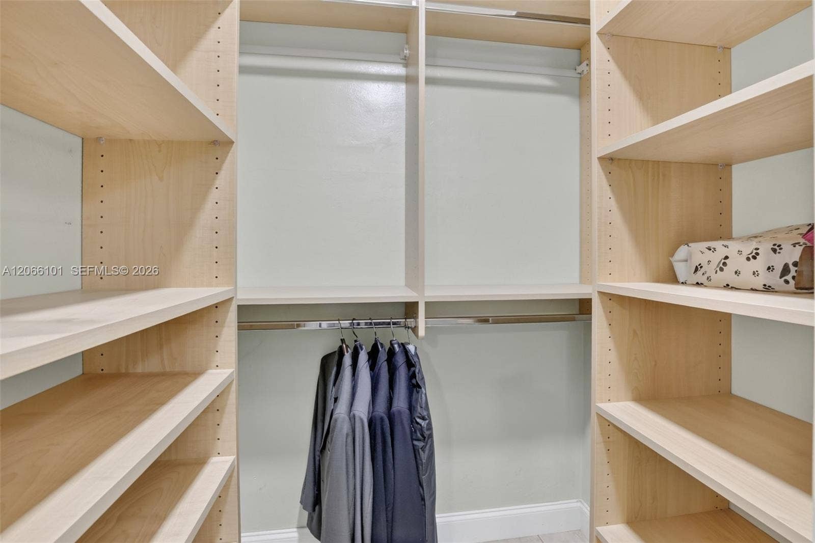 801 Ixora Lane, Plantation, FL 33317 Primary Closet