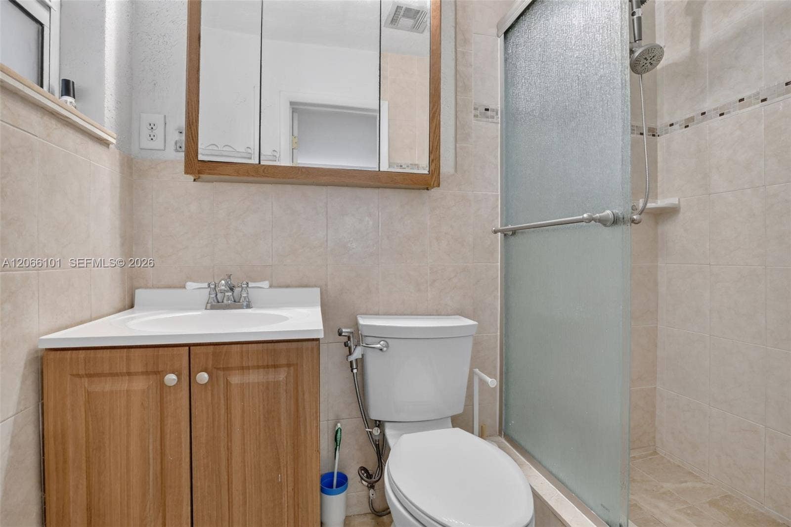 801 Ixora Lane, Plantation, FL 33317 Primary Bathroom