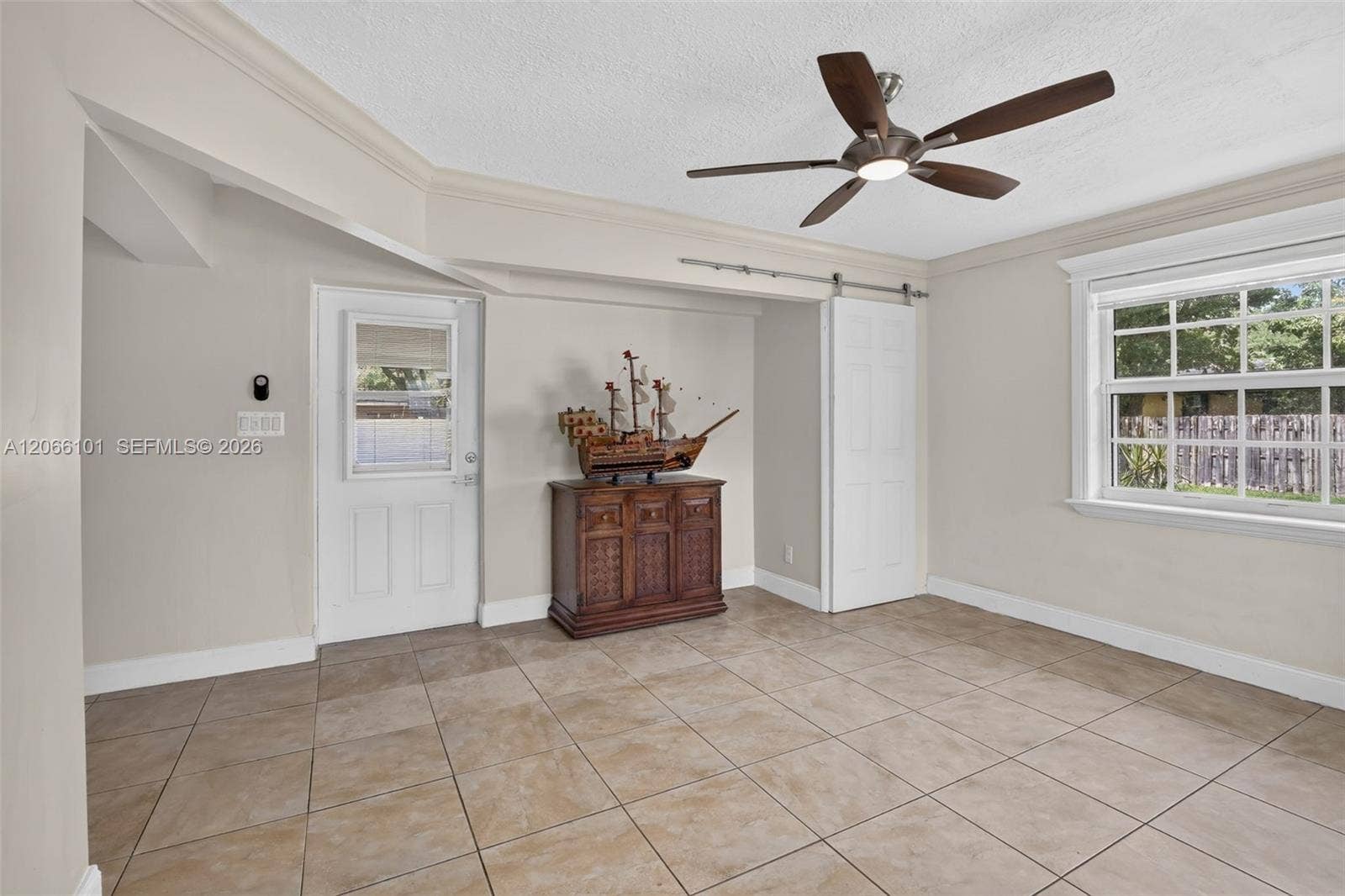801 Ixora Lane, Plantation, FL 33317 Den