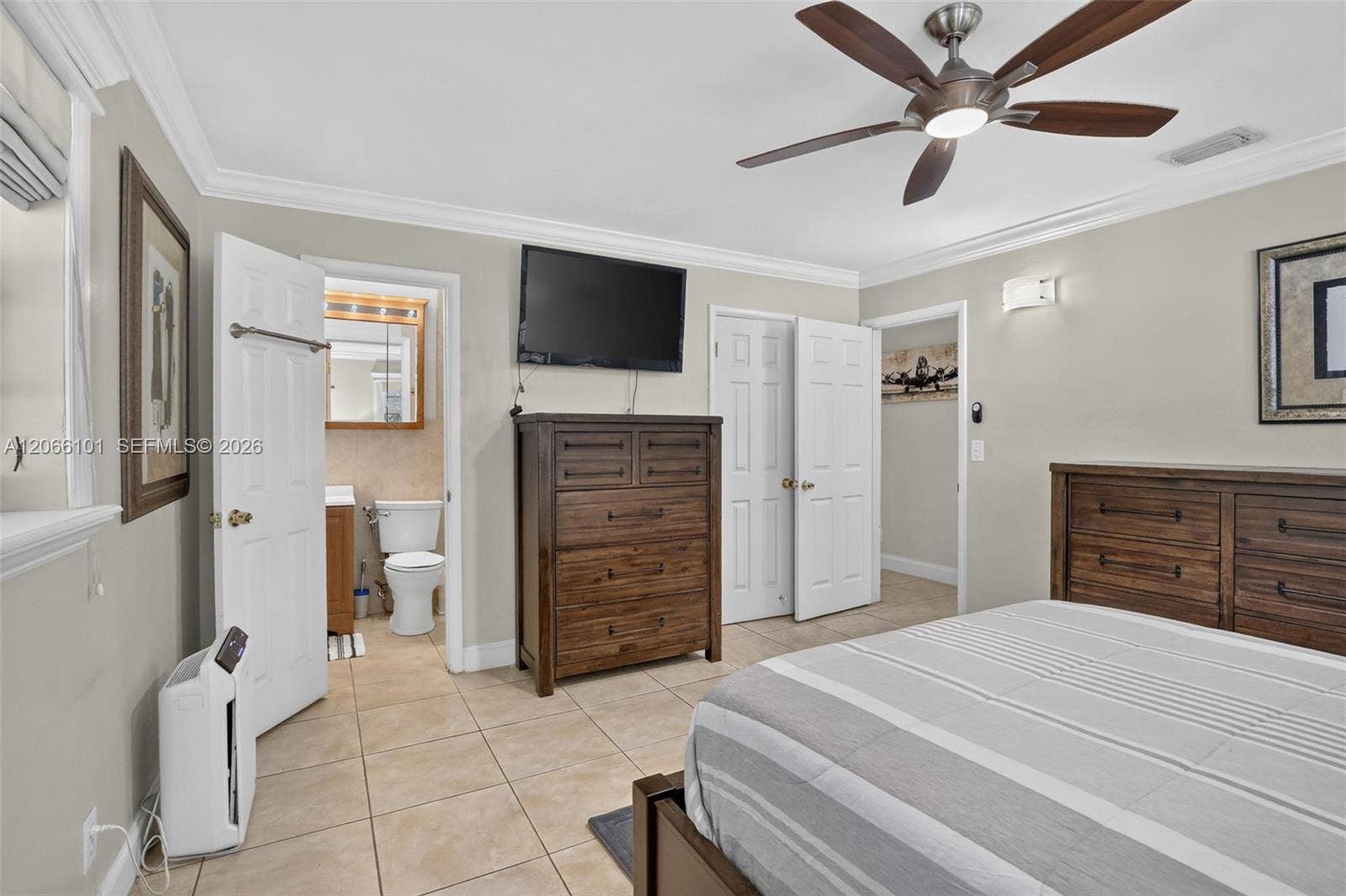801 Ixora Lane, Plantation, FL 33317 Primary