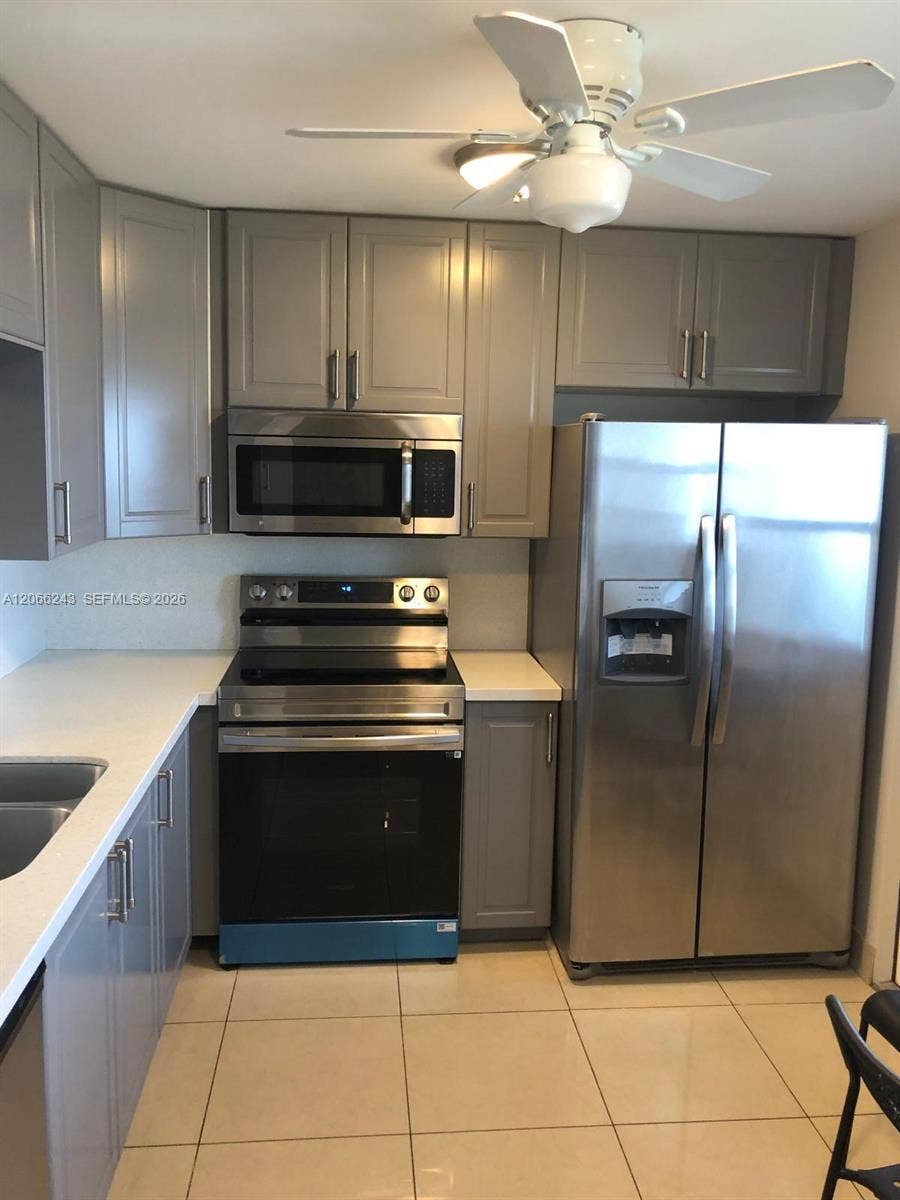 Property photo for 319 NE 14th Avenue, #707, Hallandale Beach, FL