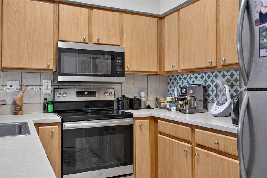 Property photo for 2445 SW 18th Terrace, #807, Fort Lauderdale, FL
