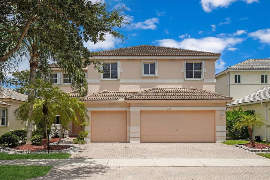 Property photo for 4312 Laurel Ridge Circle, Weston, FL