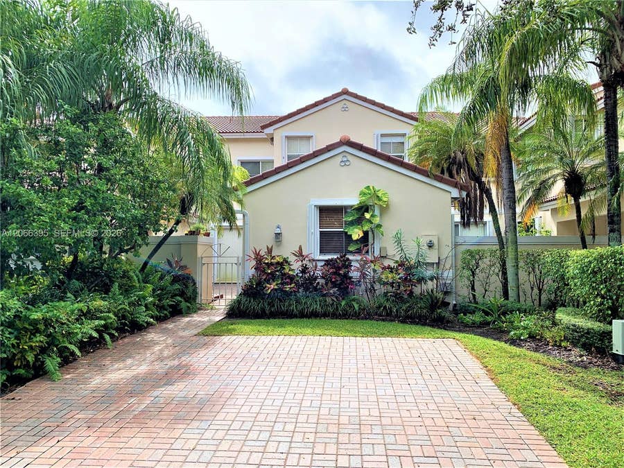 Property photo for 1130 Buttonwood Lane, #-, Hollywood, FL