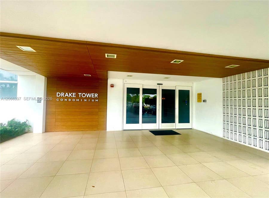 Property photo for 1800 N Andrews Avenue, #5D, Fort Lauderdale, FL