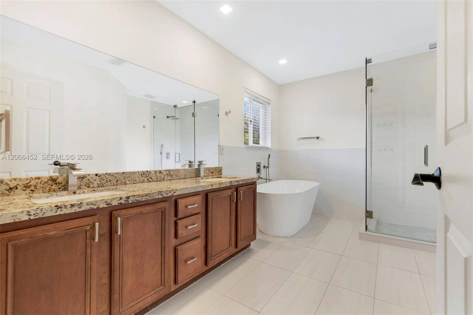 16850 Crestview Lane, Weston, Weston, FL 33326 Primary Bathroom