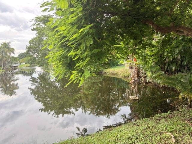 16850 Crestview Lane, Weston, Weston, FL 33326 Lake view 2