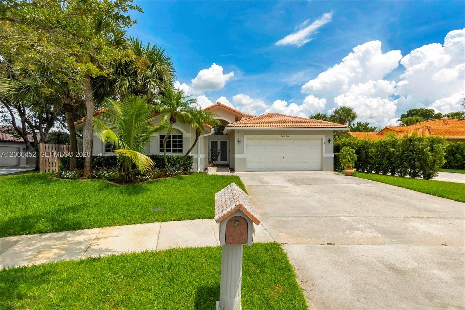 16850 Crestview Lane, Weston, Weston, FL 33326 Photo 2