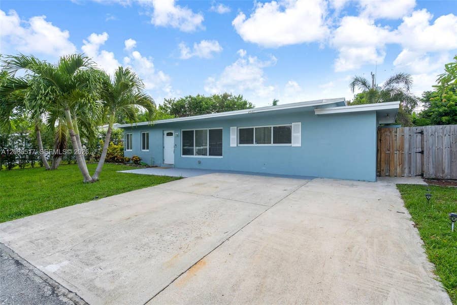 Property photo for 2721 NE 8th Avenue, Pompano Beach, FL