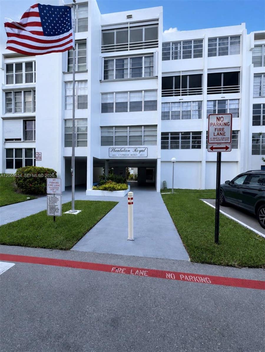 Property photo for 6901 Cypress Road, #B17, Plantation, FL