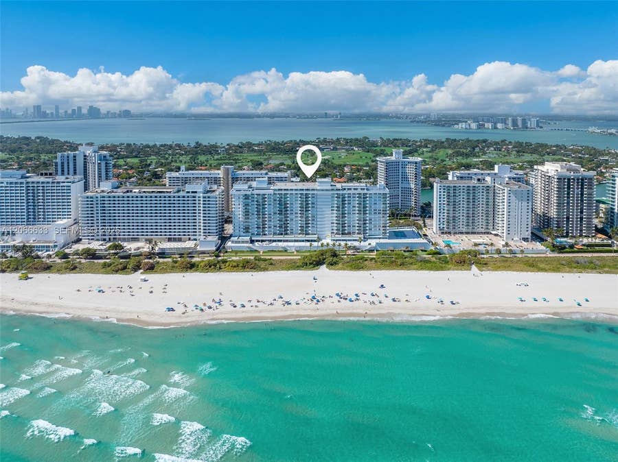 Property photo for 5601 Collins Avenue, #PH-14, Miami Beach, FL