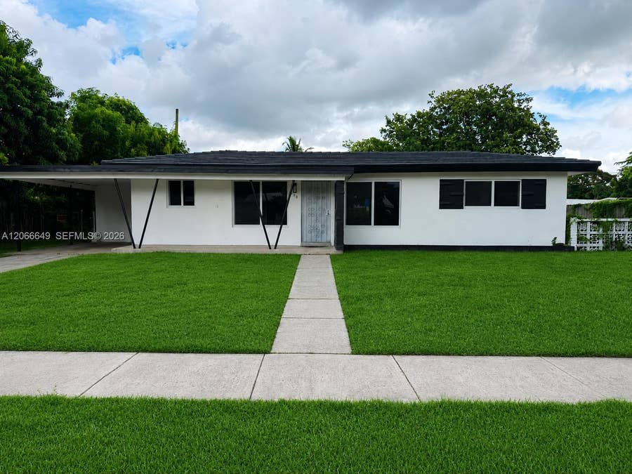 Property photo for 838 Fairway Drive, Plantation, FL
