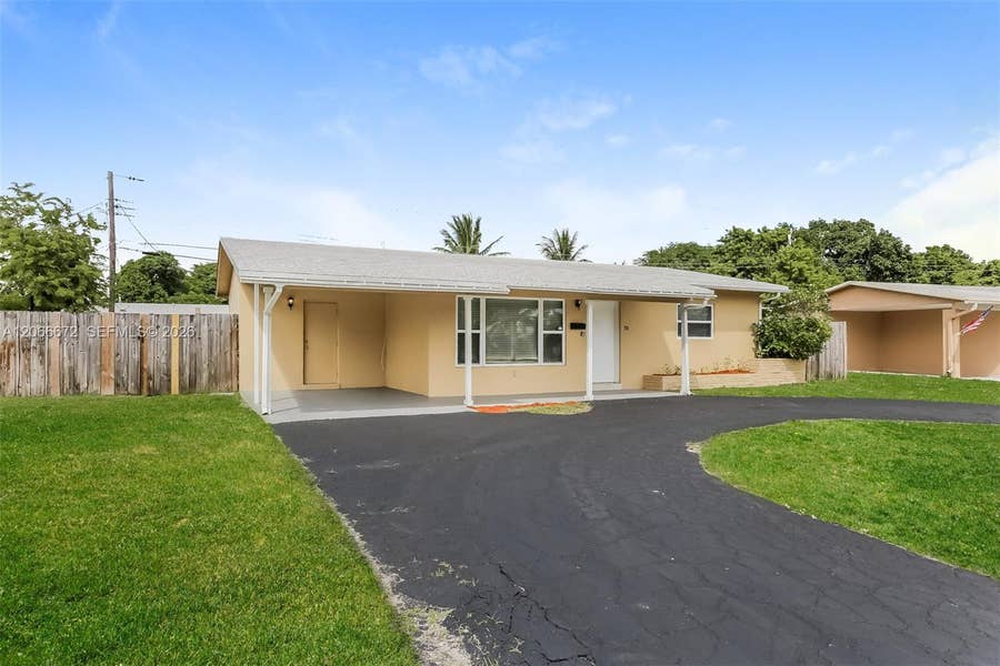 Property photo for 711 NE 30th Street, Pompano Beach, FL