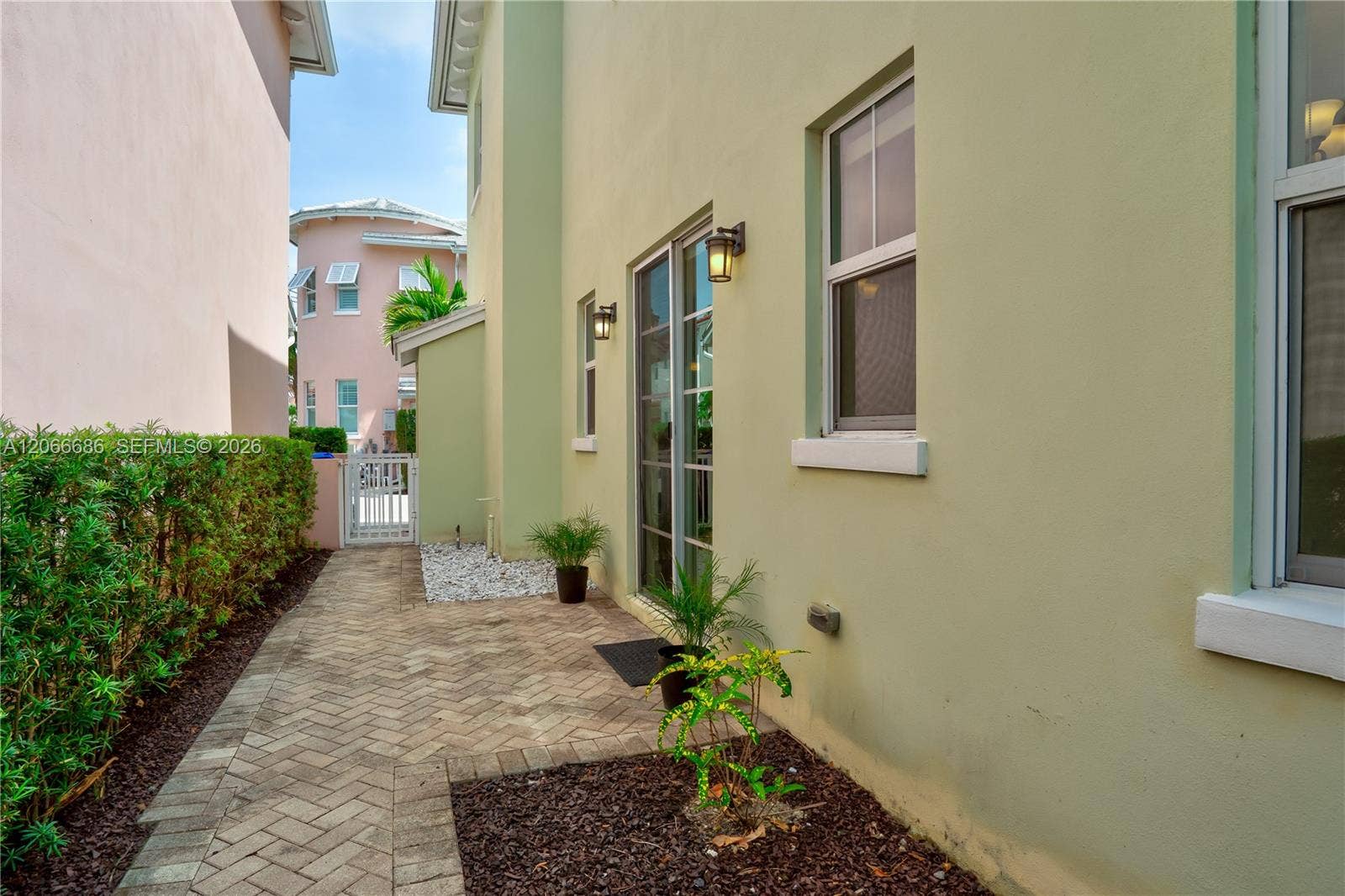 1749 NE 9th Street, Fort Lauderdale, FL 33304 Photo 32