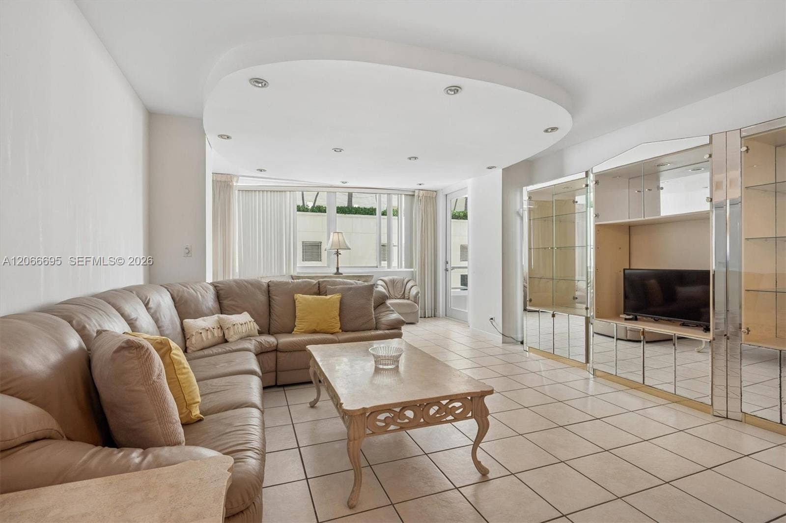 5005 Collins Avenue, #424, Miami Beach, FL 33140 Photo 3