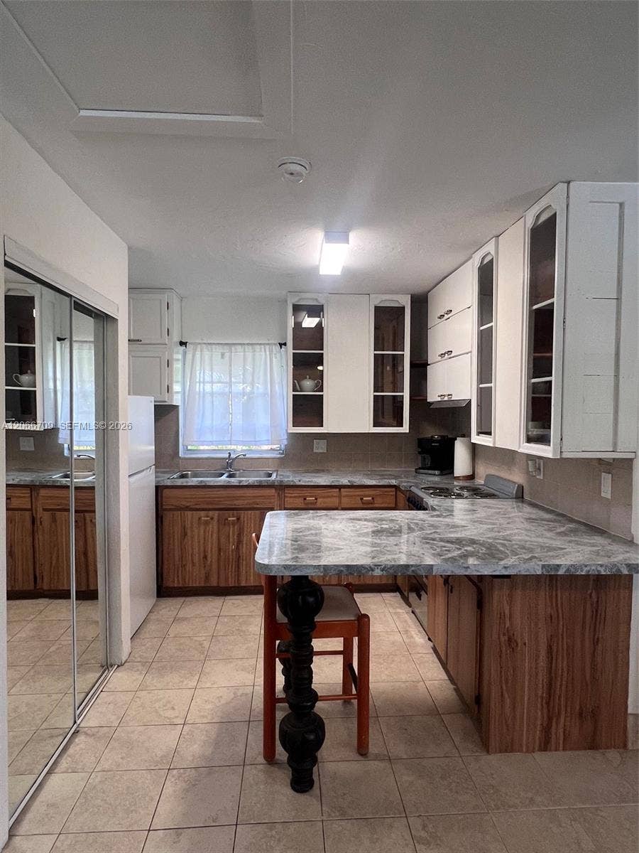 305 SE 12th Avenue, Pompano Beach, FL 33060 Photo 8
