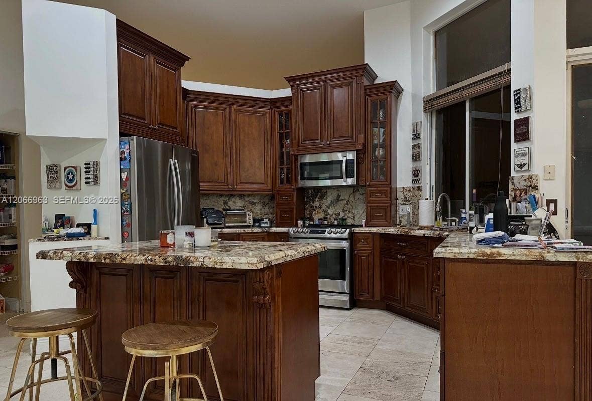 966 Spoonbill Circle, Weston, FL 33326 Photo 2