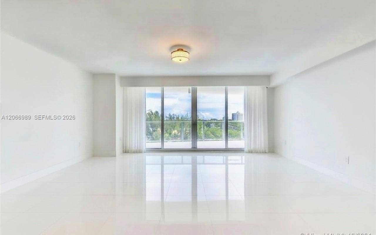1180 N Federal Highway, #501, Fort Lauderdale, FL 33304 Virtually Staged