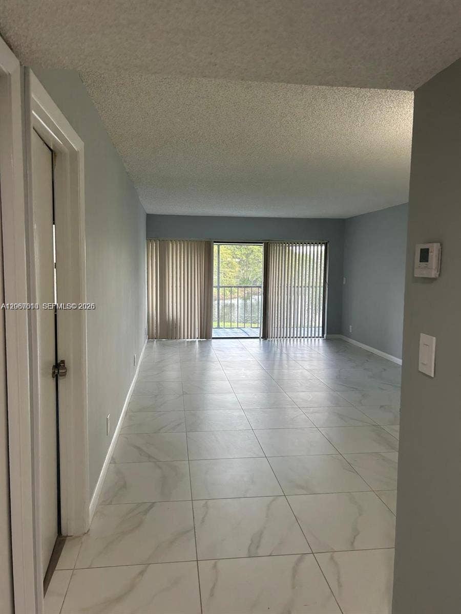 230 Lakeview Drive, #209, Weston, FL 33326 Photo 2