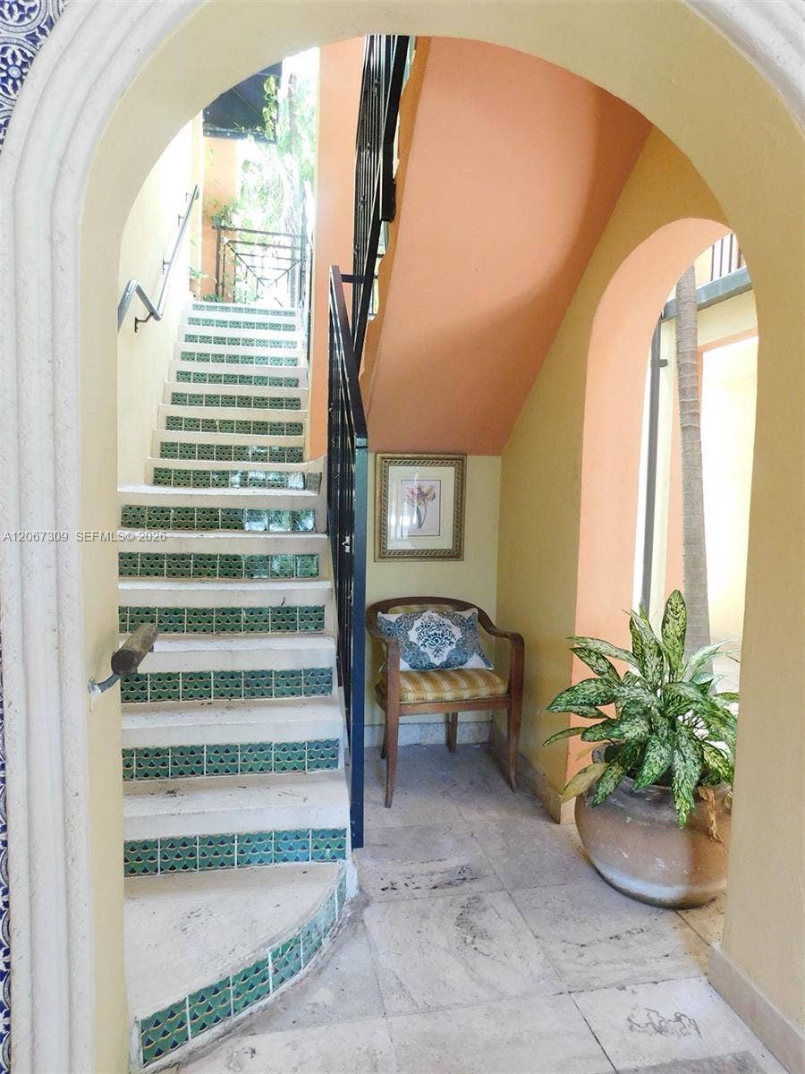 4812 Pine Tree Drive, #206, Miami Beach, FL 33140 Photo 5