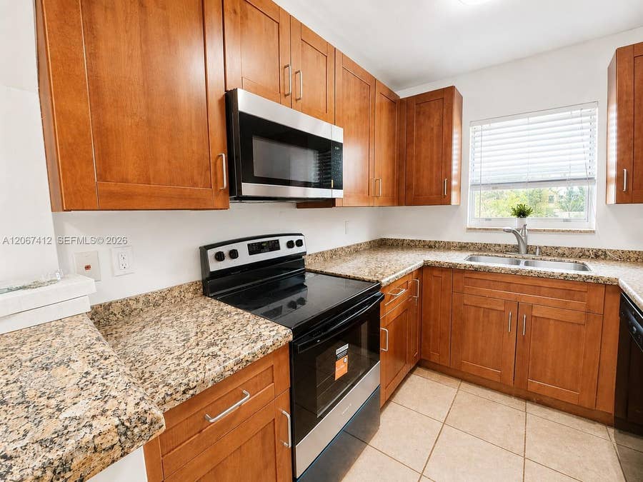 Property photo for 2521 Pierce Street, #10, Hollywood, FL