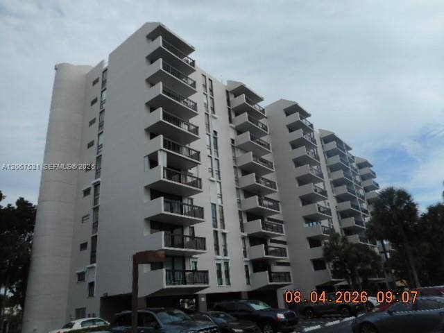 4800 Bayview Drive, #802, Fort Lauderdale, FL 33308 Photo 1