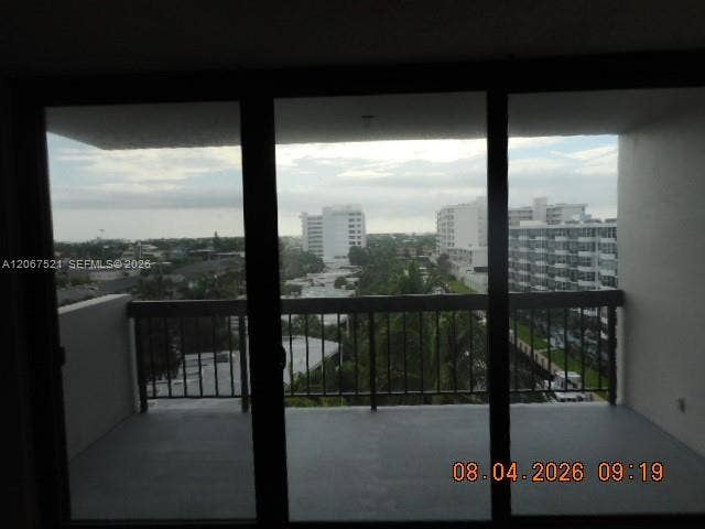 4800 Bayview Drive, #802, Fort Lauderdale, FL 33308 Photo 22