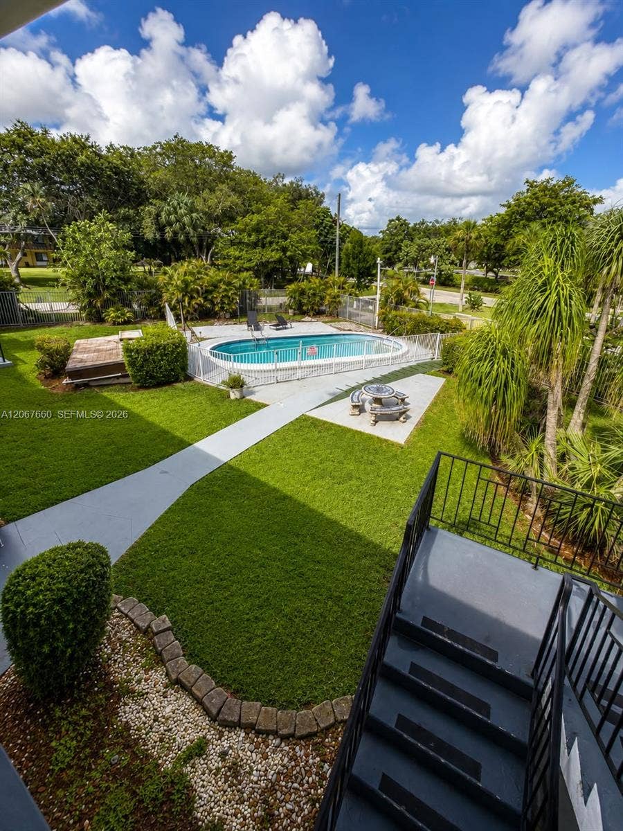500 E Country Club Circle, #4, Plantation, Plantation, FL 33317 Photo 13