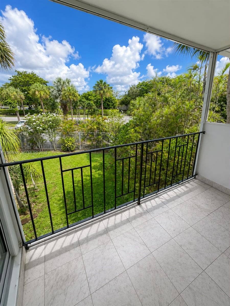 500 E Country Club Circle, #4, Plantation, Plantation, FL 33317 Photo 14